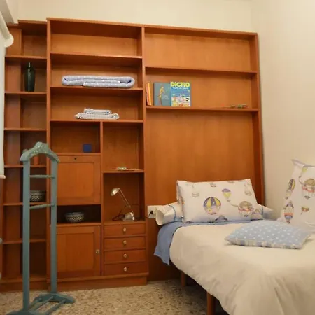 Apartamento Amplio Y Luminoso Piso En El Centro De Ourense
