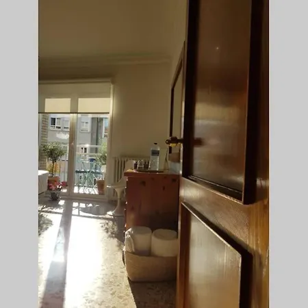 Amplio Y Luminoso Piso En El Centro De *