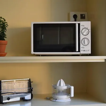 Amplio Y Luminoso Piso En El Centro De Ourense